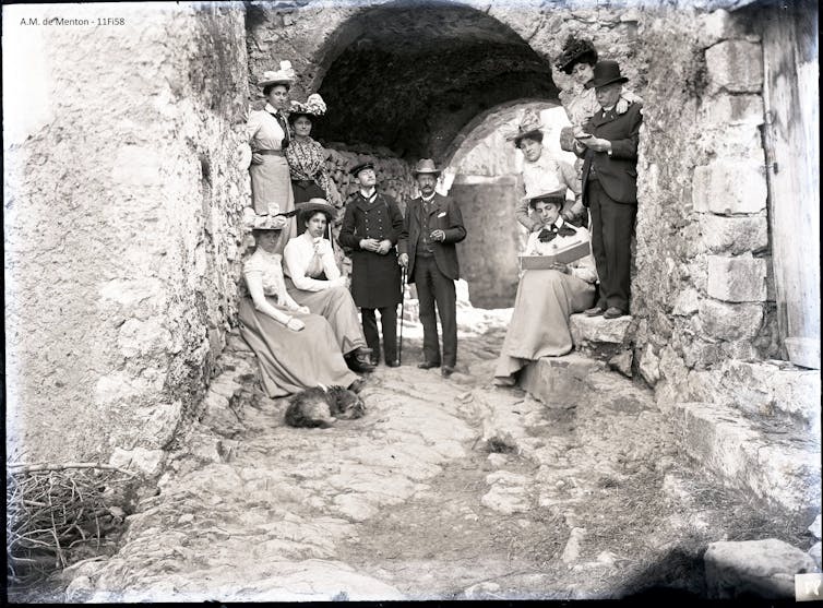Victorian tourists holidaying at Menton.