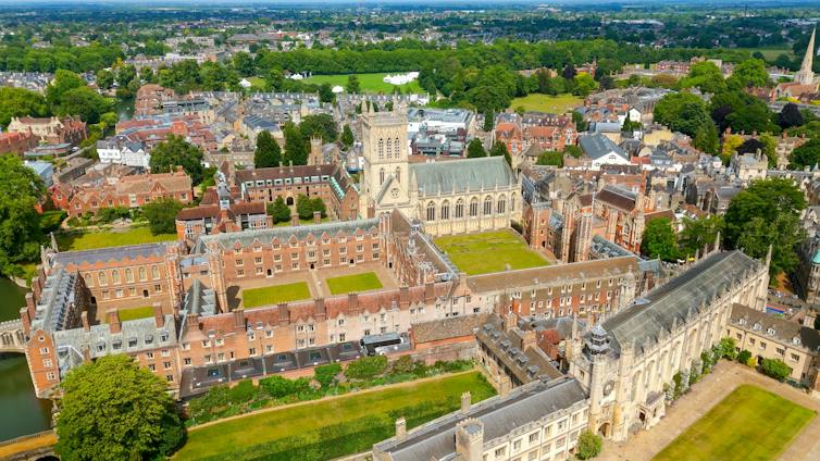 aerial shot of university of cambridge buildings