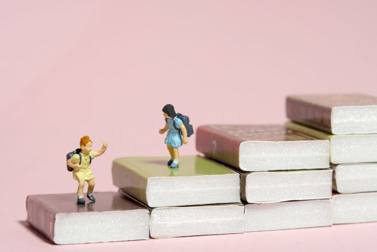 Un podium fait de livres