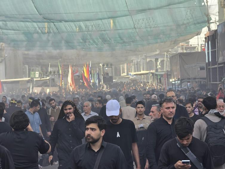 Thousands of pilgrims mourning at Arbaeen.