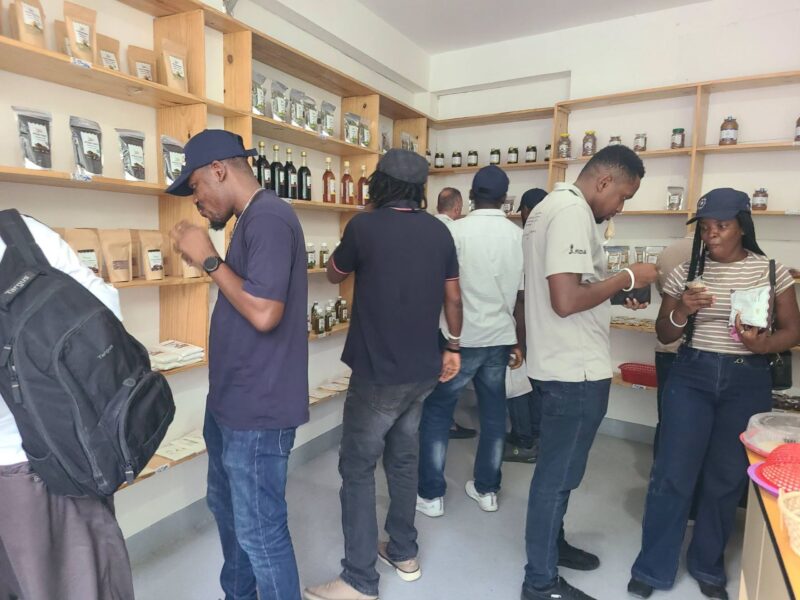 Customers inside the REB Lokal store looking at products. Photo courtesy Rébetha Charles, used with permission. 